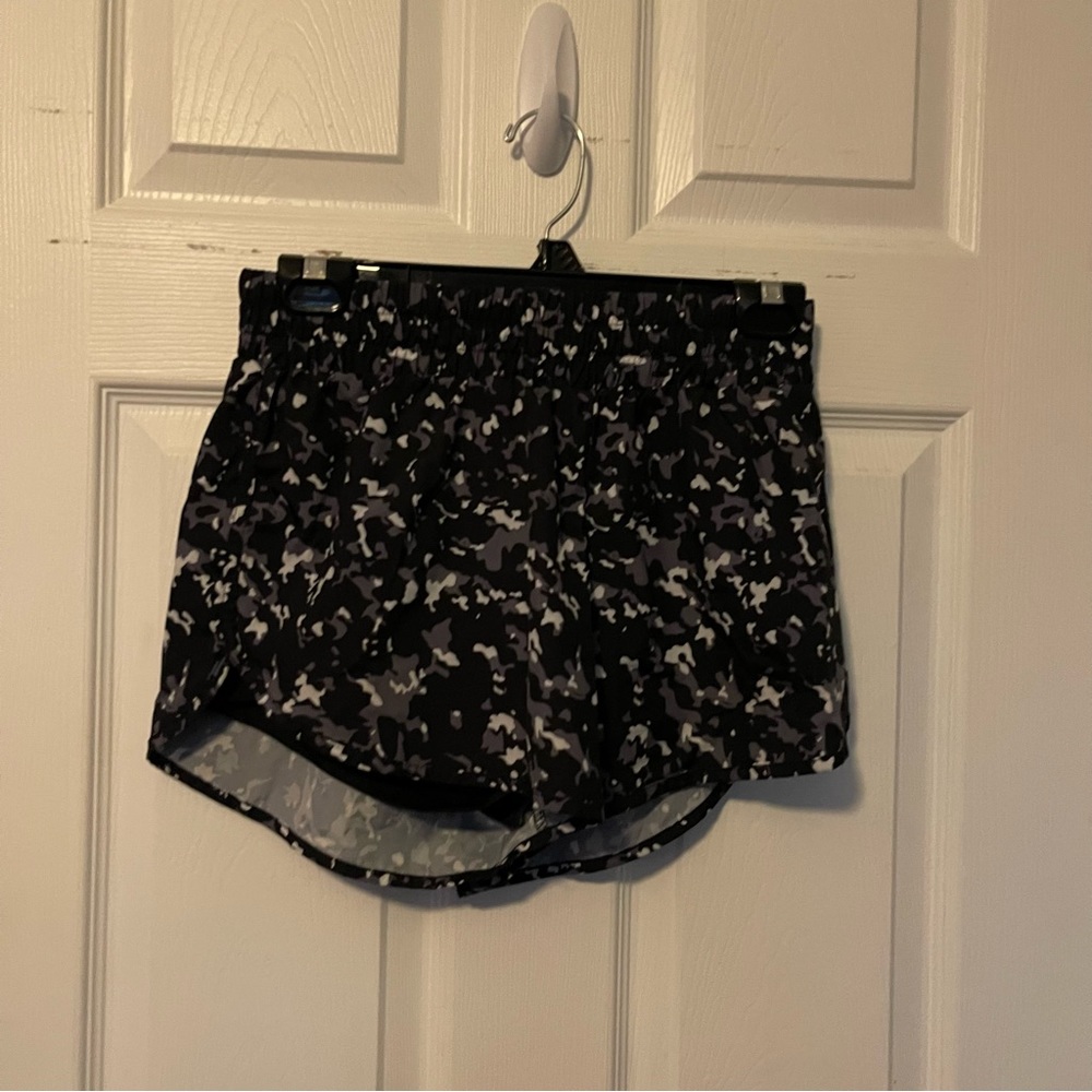 EUC Womens size M SHEIN shorts